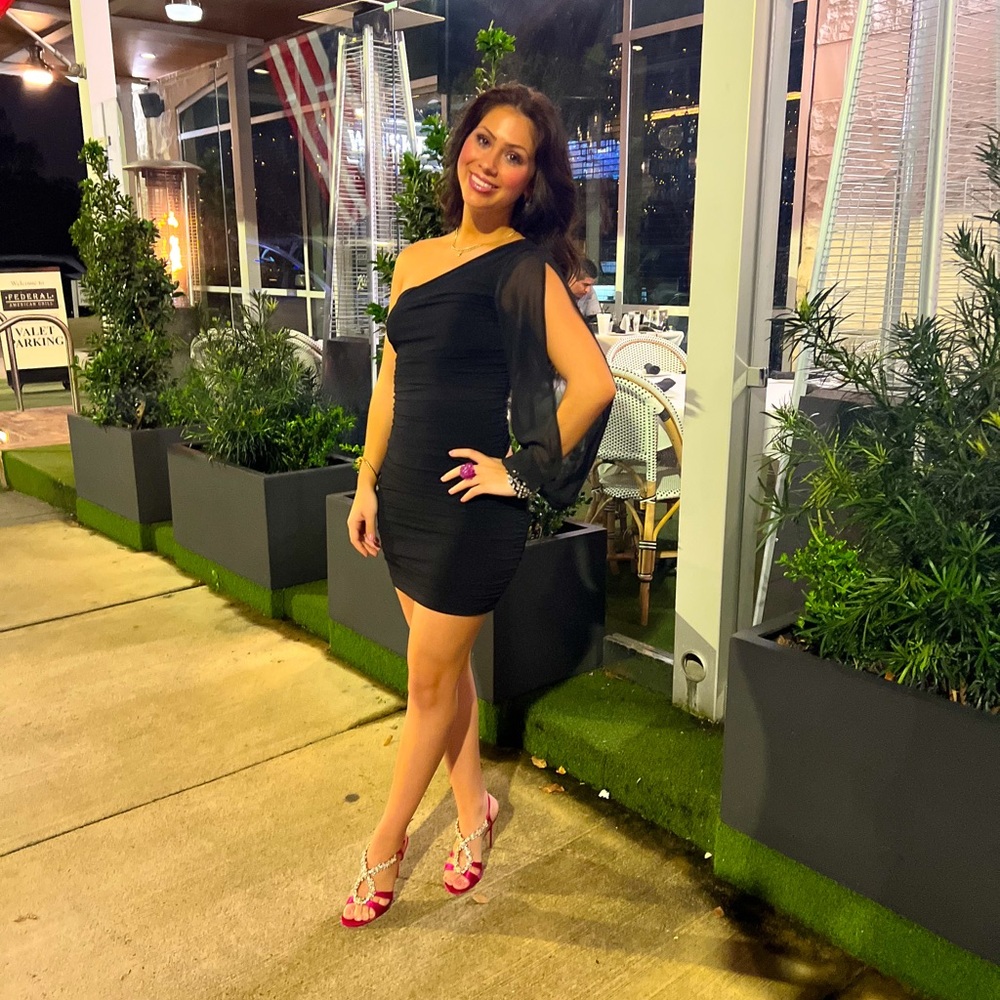 Elegant Black One-Shoulder Dress